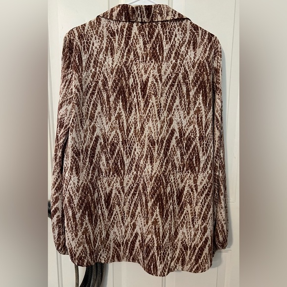 C+D+M Long Sleeve Button Down Blouse - Picture 3 of 6